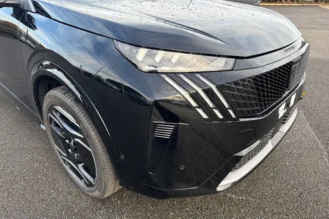  PEUGEOT E-3008 97kWh GT Auto 5dr Long Range Thumbnail #25