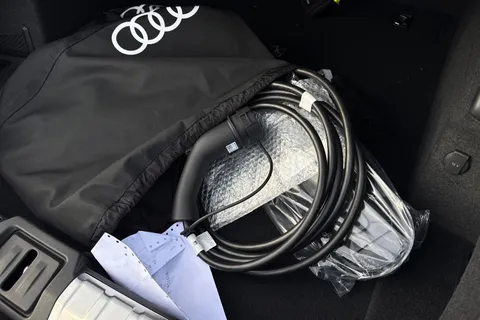  Audi e-tron GT 105kWh Auto quattro 4dr Thumbnail #38