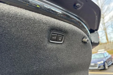  Audi e-tron GT 105kWh Auto quattro 4dr Thumbnail #39