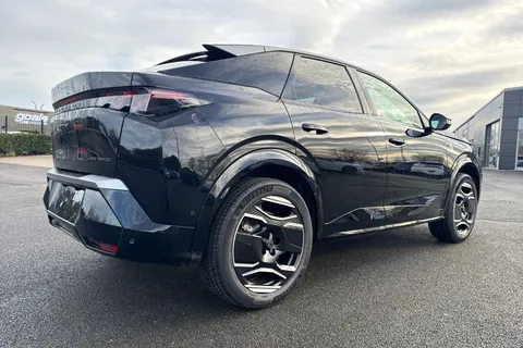  PEUGEOT E-3008 97kWh GT Auto 5dr Long Range Thumbnail #34