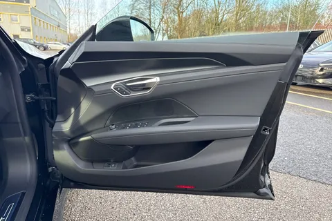  Audi e-tron GT 105kWh Auto quattro 4dr Thumbnail #46