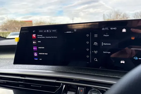  PEUGEOT E-3008 97kWh GT Auto 5dr Long Range Thumbnail #45