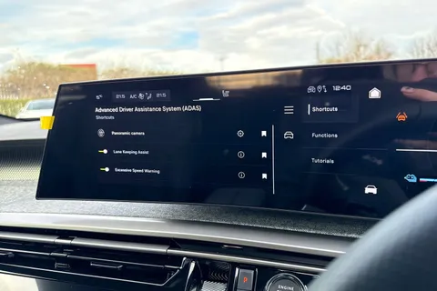  PEUGEOT E-3008 97kWh GT Auto 5dr Long Range Thumbnail #50