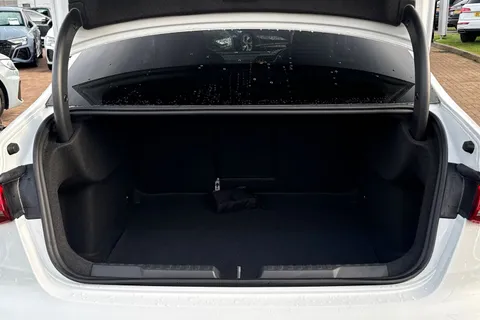 KS25WHT Audi A3 S line 35 TFSI  150 PS S tronic Thumbnail #8