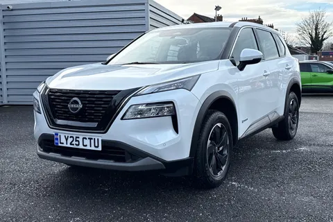 LY25CTU Nissan X-Trail 1.5 h e-POWER Acenta Premium Auto e-4ORCE Euro 6 (s/s) 5dr Thumbnail #24