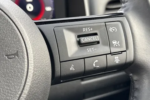 LY25CTU Nissan X-Trail 1.5 h e-POWER Acenta Premium Auto e-4ORCE Euro 6 (s/s) 5dr Thumbnail #35