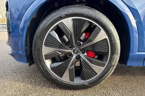  Audi Q6 285kW Quattro 100kWh Edition 1 5dr Auto Thumbnail #12