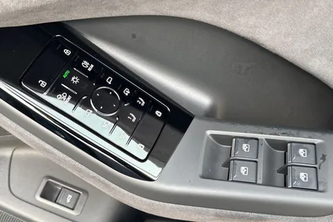  Audi Q6 285kW Quattro 100kWh Edition 1 5dr Auto Thumbnail #20