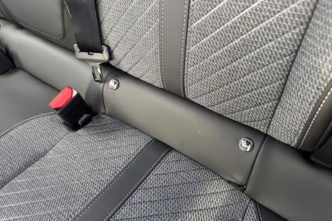  PEUGEOT 208 1.2 HYBRID Allure e-DSC6 Euro 6 (s/s) 5dr Thumbnail #31