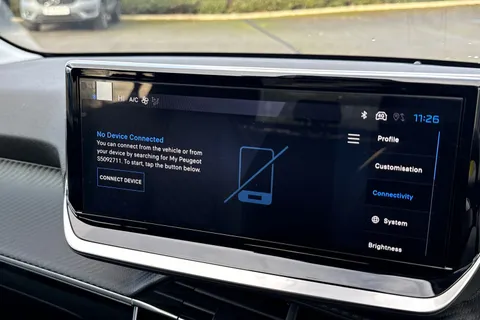  PEUGEOT 208 1.2 HYBRID Allure e-DSC6 Euro 6 (s/s) 5dr Thumbnail #44