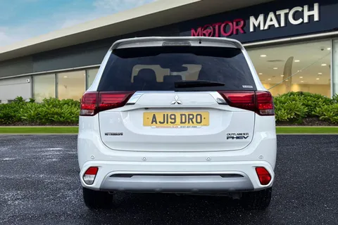AJ19DRO Mitsubishi Outlander 2.4h TwinMotor 13.8kWh 4hs CVT 4WD Euro 6 (s/s) 5dr Thumbnail #4