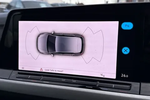 MT72UBP Volkswagen Golf 1.0 eTSI Life 5dr DSG Thumbnail #44