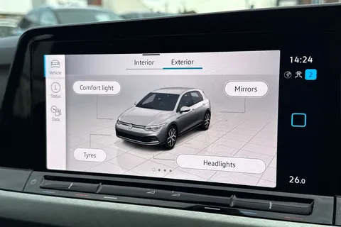 MT72UBP Volkswagen Golf 1.0 eTSI Life 5dr DSG Thumbnail #49