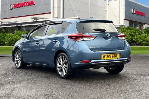 MT68KNE Toyota Auris 1.8 Hybrid Excel TSS 5dr CVT [Leather] Thumbnail #3