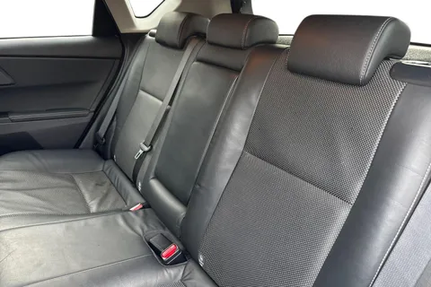MT68KNE Toyota Auris 1.8 Hybrid Excel TSS 5dr CVT [Leather] Thumbnail #19