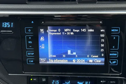 MT68KNE Toyota Auris 1.8 Hybrid Excel TSS 5dr CVT [Leather] Thumbnail #21