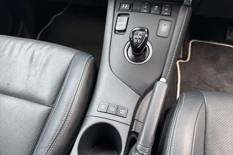 MT68KNE Toyota Auris 1.8 Hybrid Excel TSS 5dr CVT [Leather] Thumbnail #23