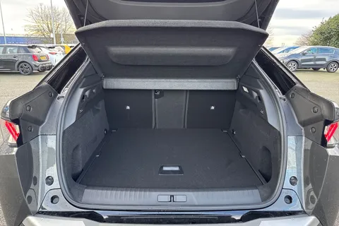 6 of 67 for PEUGEOT E-3008 97kWh GT Auto 5dr Long Range