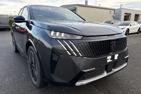 8 of 67 for PEUGEOT E-3008 97kWh GT Auto 5dr Long Range