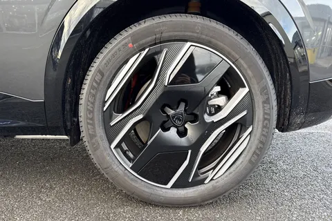 12 of 67 for PEUGEOT E-3008 97kWh GT Auto 5dr Long Range