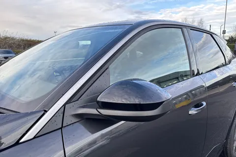 28 of 67 for PEUGEOT E-3008 97kWh GT Auto 5dr Long Range