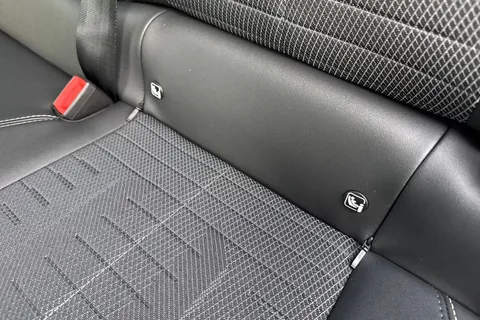 36 of 67 for PEUGEOT E-3008 97kWh GT Auto 5dr Long Range