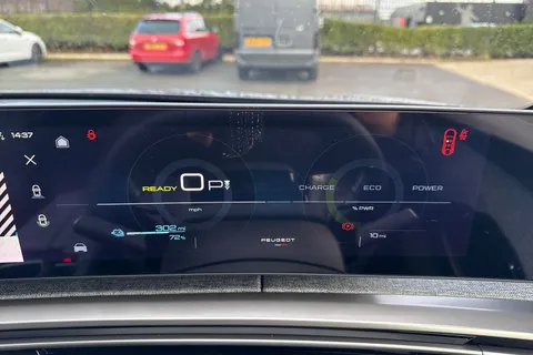 41 of 67 for PEUGEOT E-3008 97kWh GT Auto 5dr Long Range