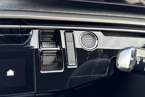 54 of 67 for PEUGEOT E-3008 97kWh GT Auto 5dr Long Range