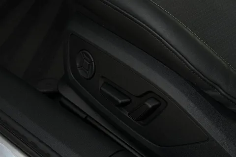 30 of 66 for Audi A6 Saloon S line 40 TDI 204 PS S tronic