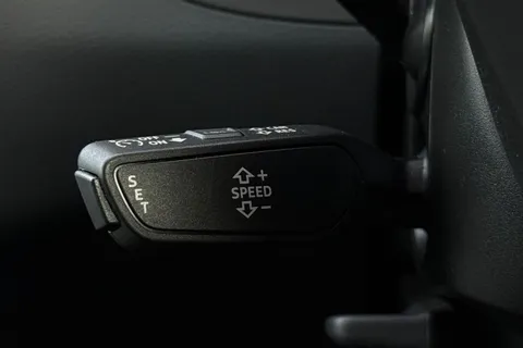 36 of 66 for Audi A6 Saloon S line 40 TDI 204 PS S tronic