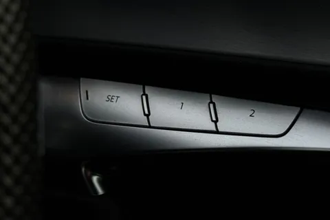 37 of 66 for Audi A6 Saloon S line 40 TDI 204 PS S tronic