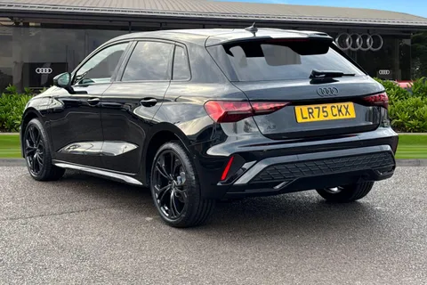 LR75CKX Audi A3 40 TFSI e Black Edition 5dr S Tronic Thumbnail #3