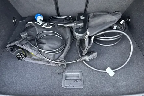 LR75CKX Audi A3 40 TFSI e Black Edition 5dr S Tronic Thumbnail #7