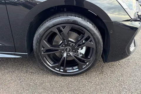 LR75CKX Audi A3 40 TFSI e Black Edition 5dr S Tronic Thumbnail #12