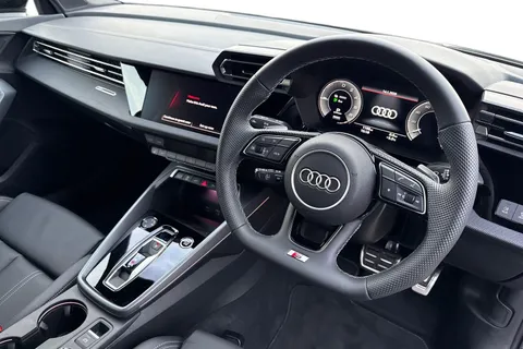 LR75CKX Audi A3 40 TFSI e Black Edition 5dr S Tronic Thumbnail #18