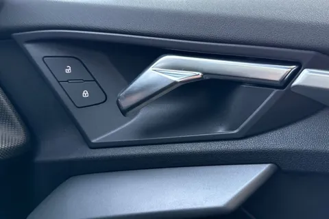 LR75CKX Audi A3 40 TFSI e Black Edition 5dr S Tronic Thumbnail #21