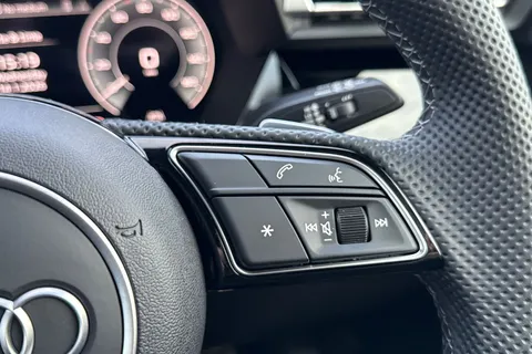 LR75CKX Audi A3 40 TFSI e Black Edition 5dr S Tronic Thumbnail #25