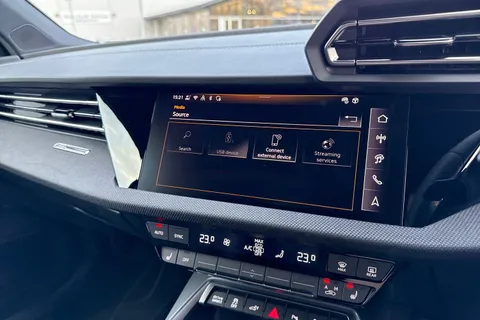 LR75CKX Audi A3 40 TFSI e Black Edition 5dr S Tronic Thumbnail #37