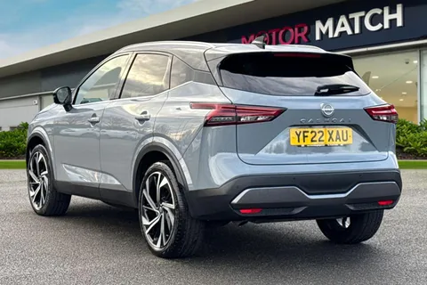 YF22XAU Nissan Qashqai 1.3 DIG-T MHEV Tekna+ XTRON Euro 6 (s/s) 5dr Thumbnail #3