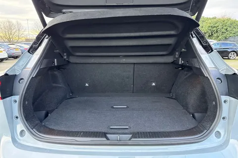 YF22XAU Nissan Qashqai 1.3 DIG-T MHEV Tekna+ XTRON Euro 6 (s/s) 5dr Thumbnail #7