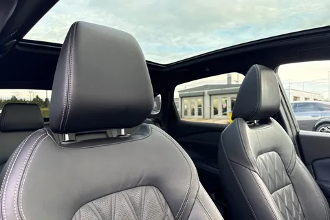 YF22XAU Nissan Qashqai 1.3 DIG-T MHEV Tekna+ XTRON Euro 6 (s/s) 5dr Thumbnail #24