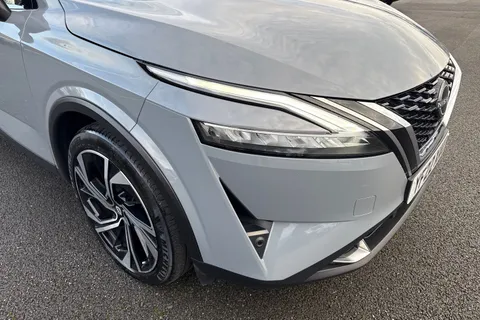 YF22XAU Nissan Qashqai 1.3 DIG-T MHEV Tekna+ XTRON Euro 6 (s/s) 5dr Thumbnail #25