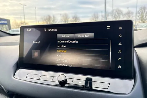 YF22XAU Nissan Qashqai 1.3 DIG-T MHEV Tekna+ XTRON Euro 6 (s/s) 5dr Thumbnail #49