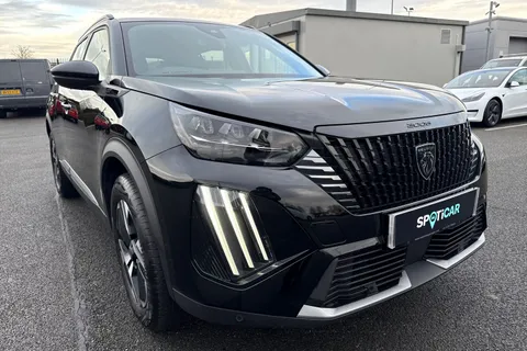 DE25TGV PEUGEOT 2008 1.2 HYBRID GT e-DSC6 Euro 6 (s/s) 5dr Thumbnail #9