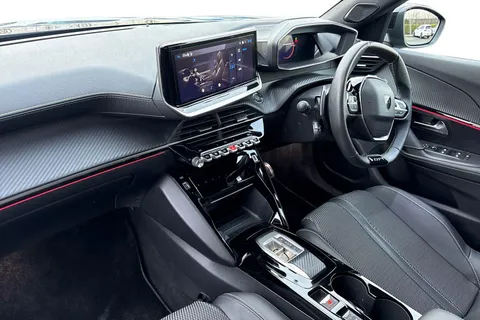 DE25TGV PEUGEOT 2008 1.2 HYBRID GT e-DSC6 Euro 6 (s/s) 5dr Thumbnail #15