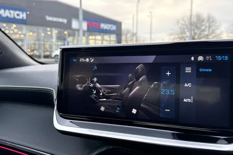 DE25TGV PEUGEOT 2008 1.2 HYBRID GT e-DSC6 Euro 6 (s/s) 5dr Thumbnail #22