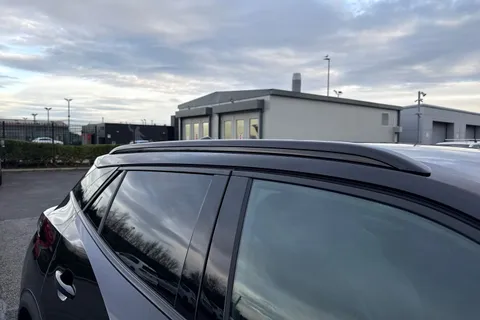 DE25TGV PEUGEOT 2008 1.2 HYBRID GT e-DSC6 Euro 6 (s/s) 5dr Thumbnail #29