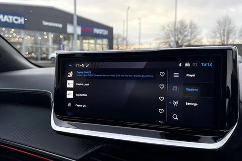 DE25TGV PEUGEOT 2008 1.2 HYBRID GT e-DSC6 Euro 6 (s/s) 5dr Thumbnail #45