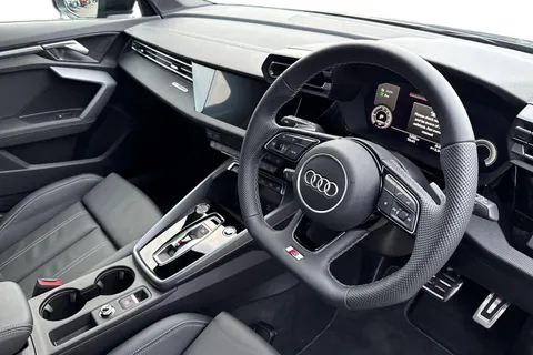 LR75CYA Audi A3 40 TFSI e Black Edition 5dr S Tronic Thumbnail #14