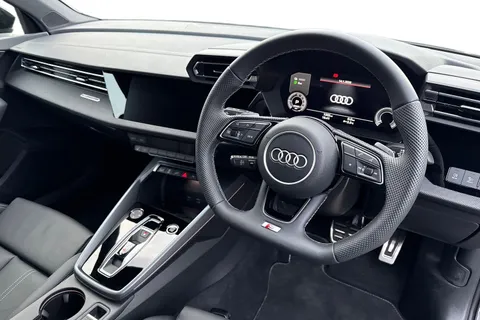 LR75CYA Audi A3 40 TFSI e Black Edition 5dr S Tronic Thumbnail #18